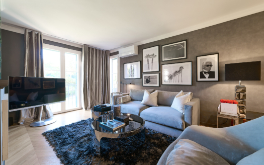 Exklusiv: Designer Penthouse in Bendinat in luxuriöser Anlage am Golfplatz - aufwendig renoviert