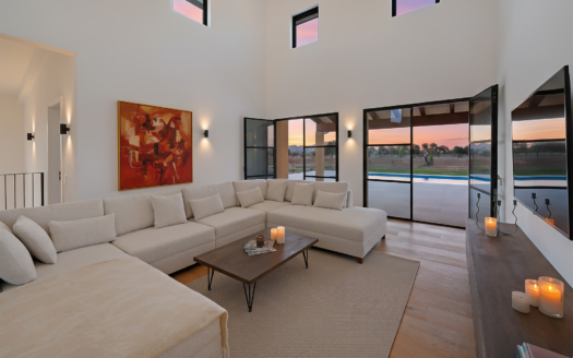 Exclusiva finca de nueva construcción en Santa Maria del Camí con piscina y mucho encanto