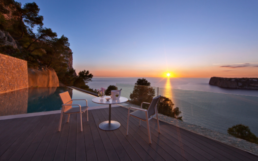 Contemporary luxury villa with spectacular sea views in Port Andratx