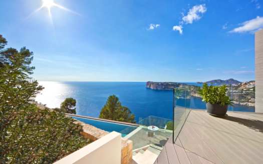 Contemporary luxury villa with spectacular sea views in Port Andratx