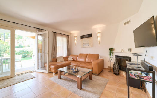 Charmantes Chalet in Anlage in Santa Ponsa mit Garten und schöner Poolanlage