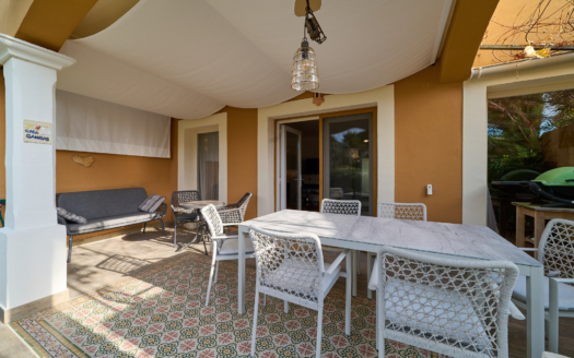 Charmantes Chalet in Anlage in Santa Ponsa mit Garten und schöner Poolanlage