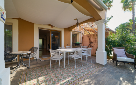 Charmantes Chalet in Anlage in Santa Ponsa mit Garten und schöner Poolanlage