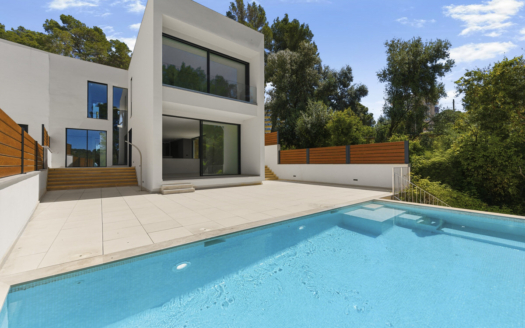 Cala Nova: Neuwertige Villa mit 270 m² nahe Palma